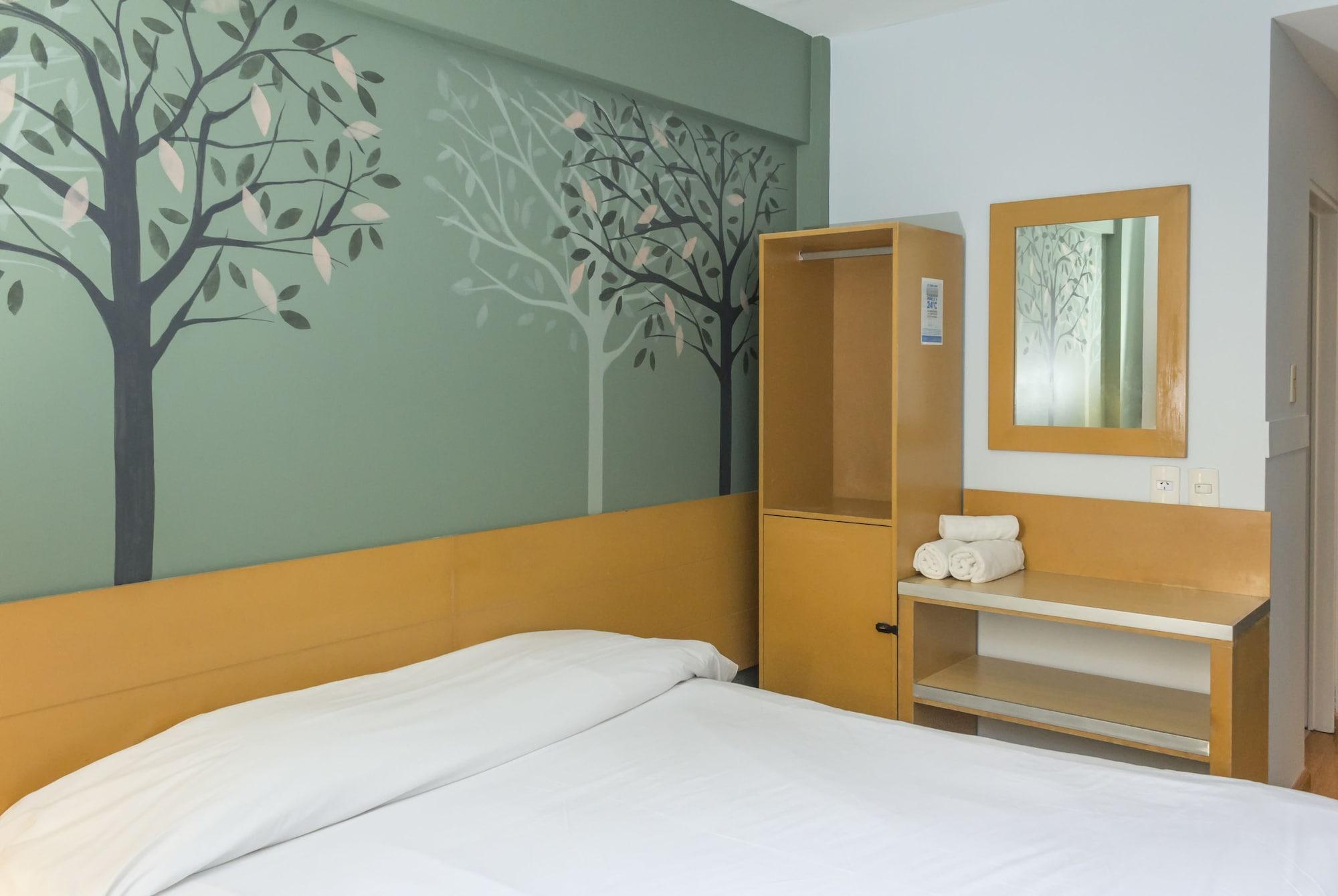 Circus Hostel Буенос Айрес Екстериор снимка