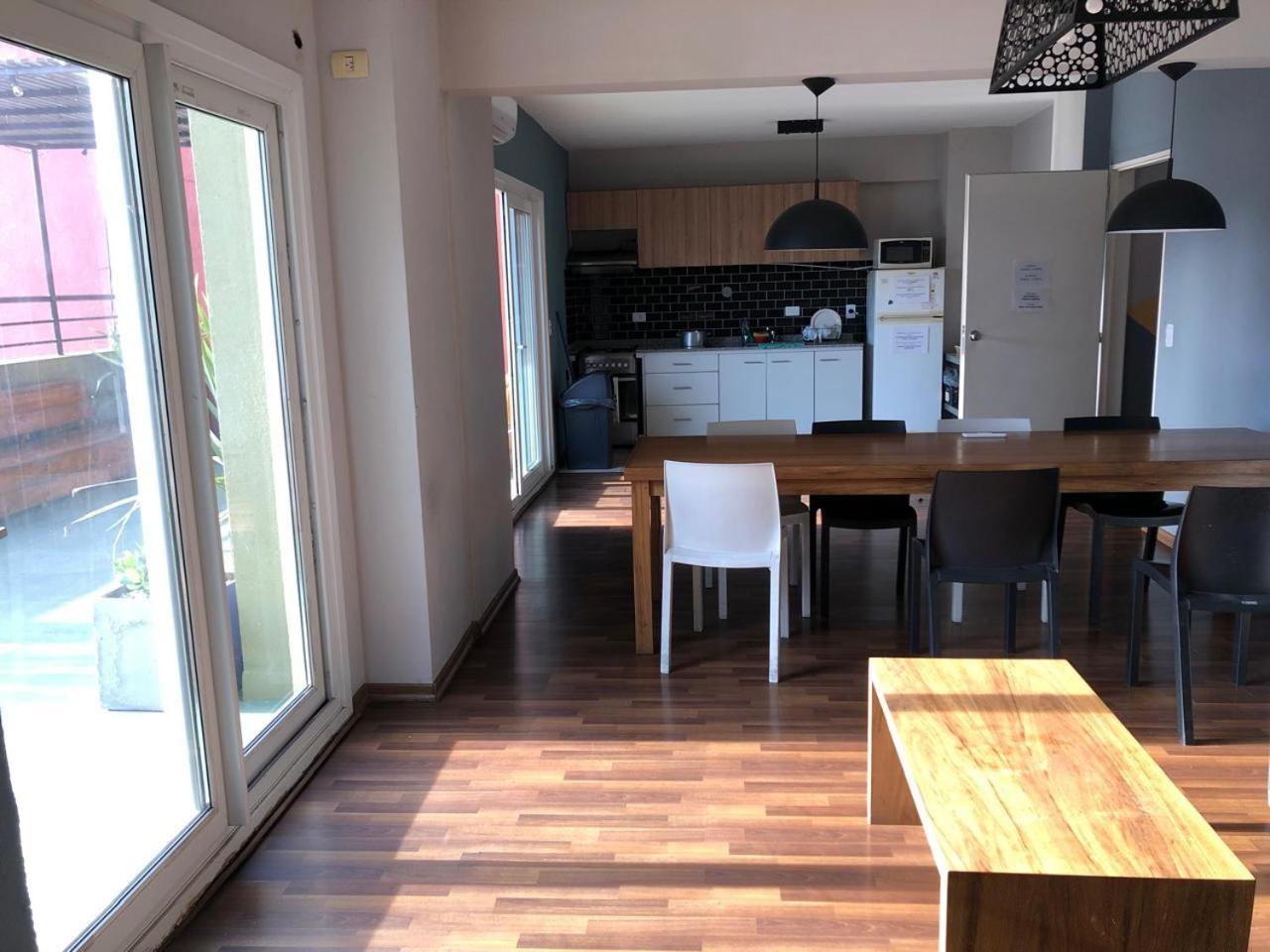 Circus Hostel Буенос Айрес Екстериор снимка