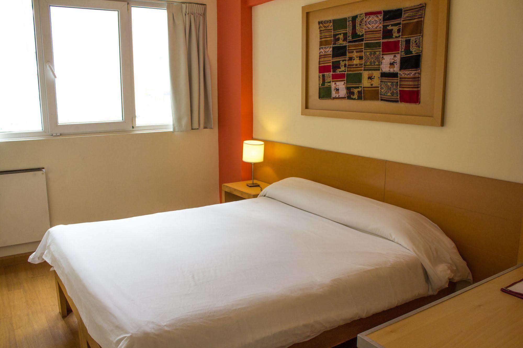 Circus Hostel Буенос Айрес Екстериор снимка