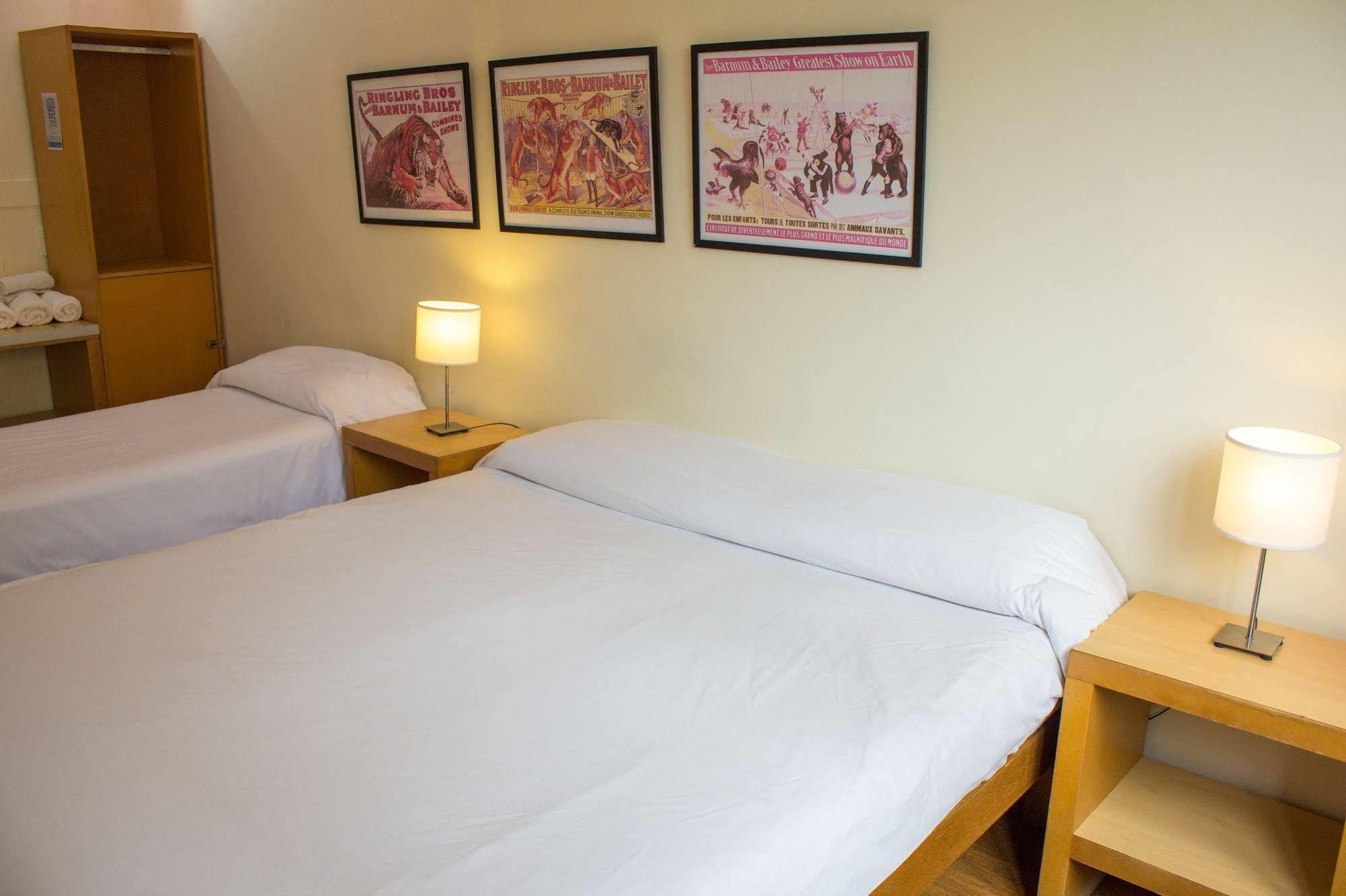 Circus Hostel Буенос Айрес Екстериор снимка