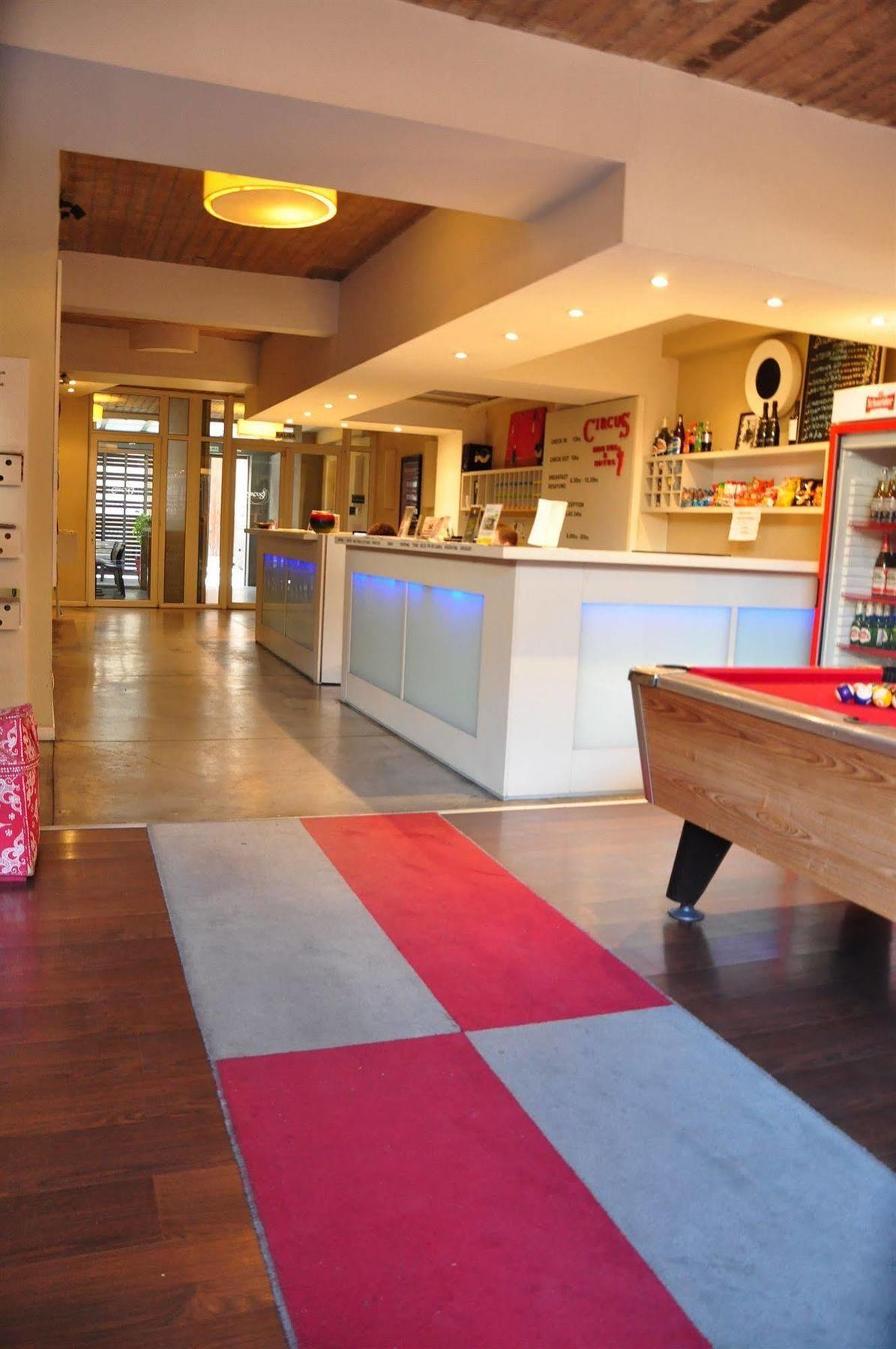 Circus Hostel Буенос Айрес Екстериор снимка