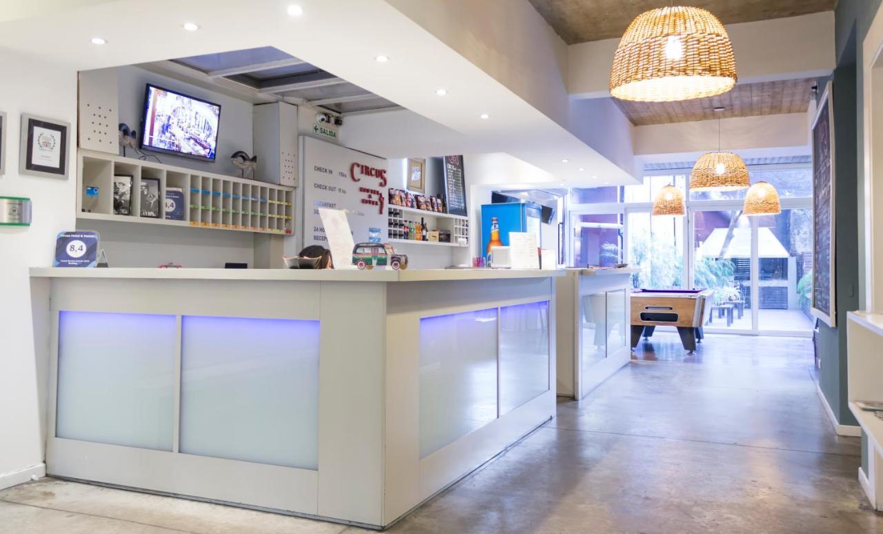Circus Hostel Буенос Айрес Екстериор снимка